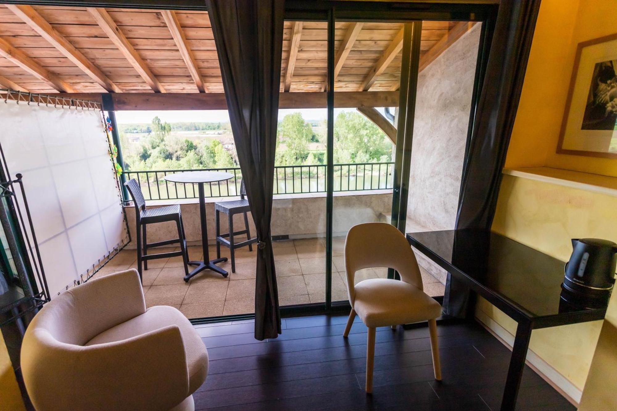Hotel Restaurant Cote Garonne Le Balcon Des Dames - Tonneins Fauillet Marmande - Vue Panoramique Bord De Garonne Chambres Climatisees Εξωτερικό φωτογραφία