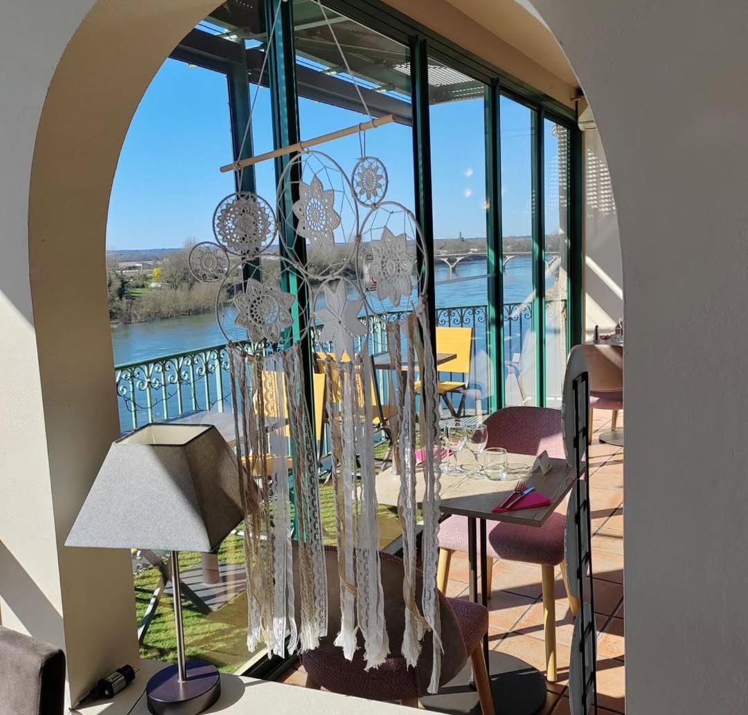 Hotel Restaurant Cote Garonne Le Balcon Des Dames - Tonneins Fauillet Marmande - Vue Panoramique Bord De Garonne Chambres Climatisees Εξωτερικό φωτογραφία
